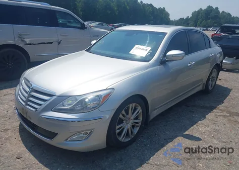 2013 Hyundai Genesis 3.8 z USA, uszkodzony, nr VIN KMHGC4DD5DU237247